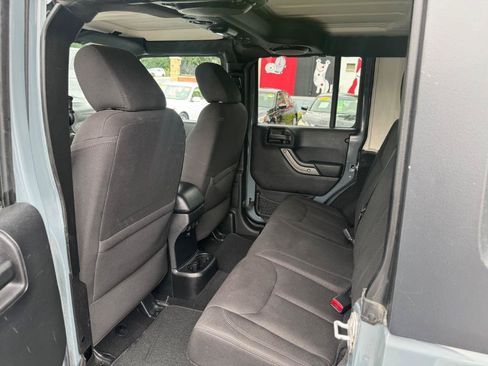 Used 2014 Jeep Wrangler Unlimited Sport w/ Quick Order Package 24S AWD/4WD image 12