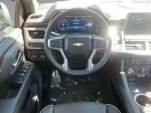 Used 2024 Chevrolet Tahoe Premier w/ Premium Package image 21