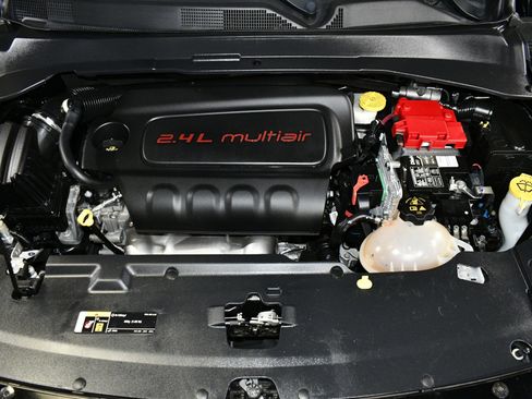 Used 2019 Jeep Compass Latitude w/ Popular Equipment Group image 93