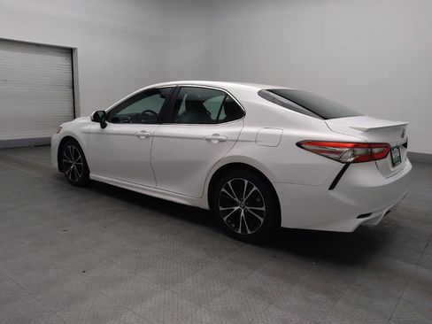Used 2018 Toyota Camry SE FWD image 3
