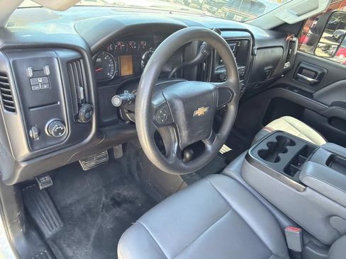 Used 2015 Chevrolet Silverado 2500 W/T w/ WT Convenience Package AWD/4WD image 18