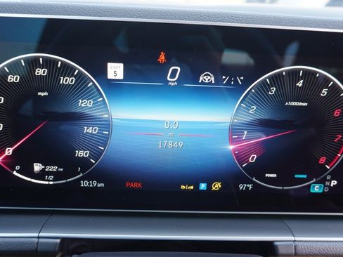 Used 2025 Mercedes-Benz GLE 450 4MATIC image 15