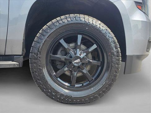 Used 2019 Chevrolet Tahoe LS AWD/4WD image 9