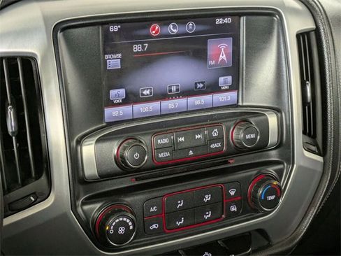Used 2014 GMC Sierra 1500 SLE image 17