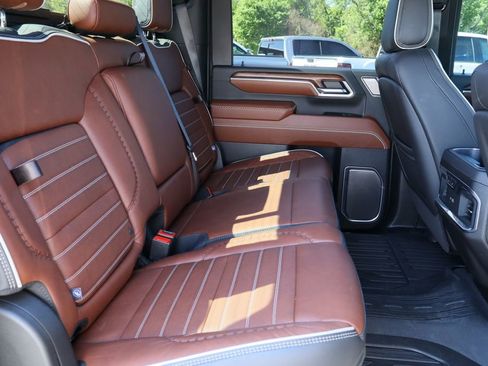 Certified 2025 GMC Sierra 2500 Denali Ultimate image 30