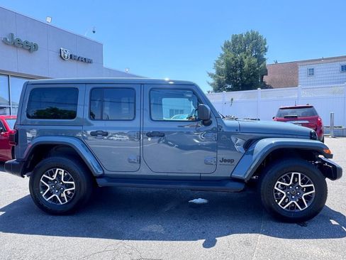 New 2026 Jeep Wrangler Unlimited Sahara AWD/4WD image 8