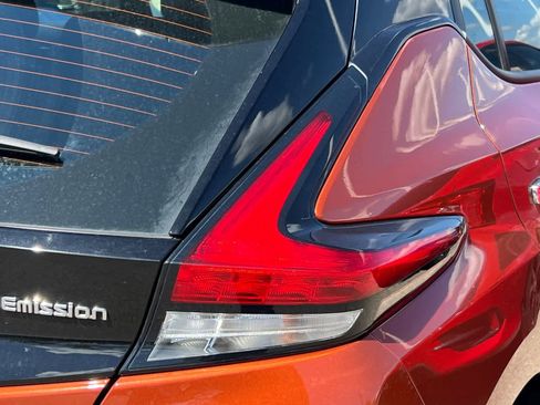 Used 2022 Nissan Leaf SV Plus image 18