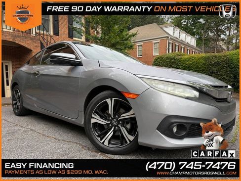 Used 2016 Honda Civic Touring image 4