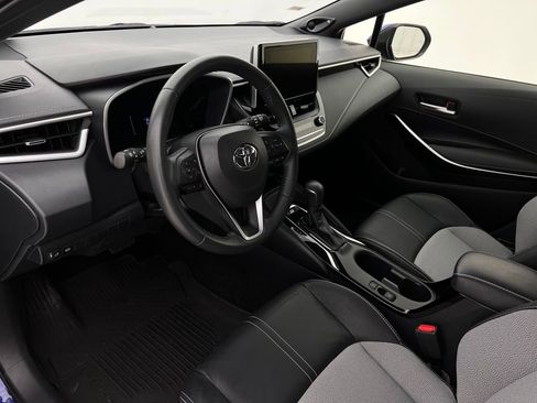 Used 2025 Toyota Corolla XSE image 12