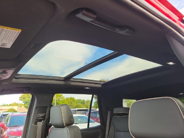 Used 2021 GMC Yukon SLT w/ SLT Premium Package AWD/4WD image 13