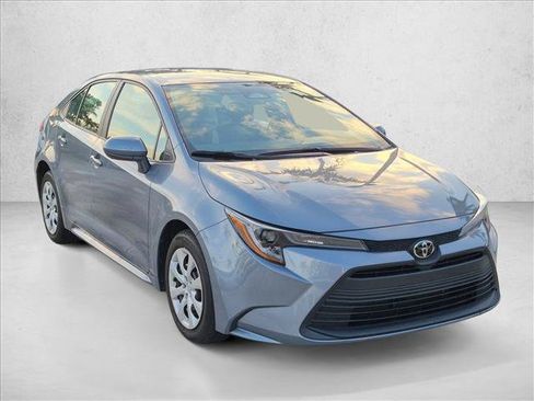 Certified 2024 Toyota Corolla LE FWD image 3