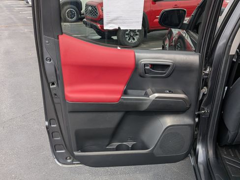 Used 2023 Toyota Tacoma SR5 AWD/4WD image 22