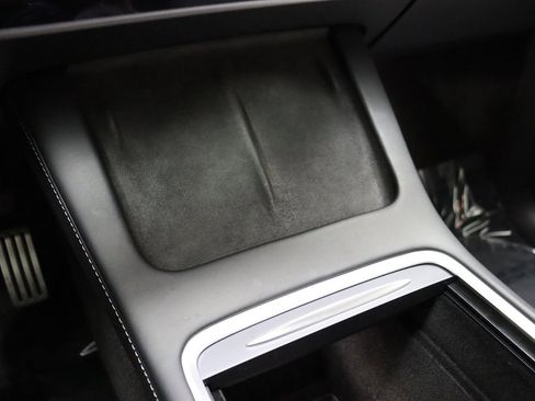 Used 2022 Tesla Model Y Performance AWD/4WD image 49