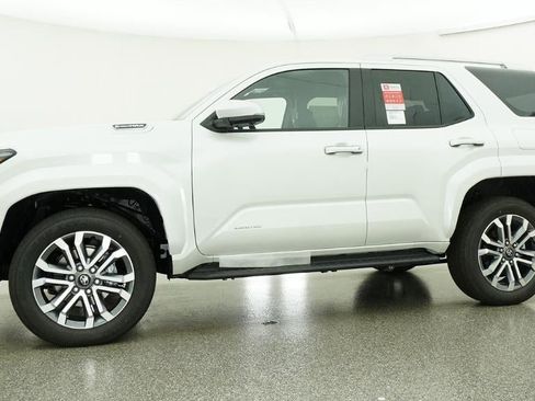 New 2026 Toyota 4Runner Limited AWD/4WD image 18