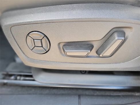 Used 2022 Audi Q3 2.0T Premium Plus image 20