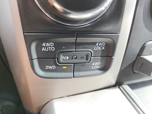Used 2016 RAM 1500 Big Horn AWD/4WD image 32