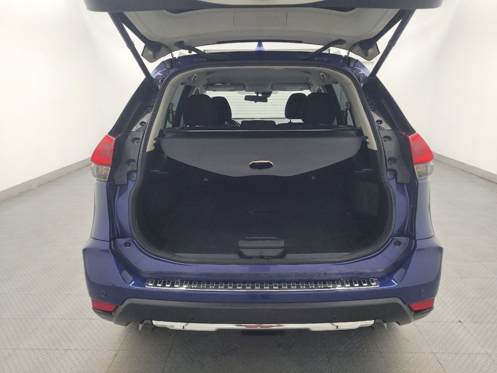 Used 2020 Nissan Rogue SV AWD/4WD image 29