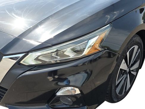 Used 2021 Nissan Altima 2.5 SL FWD image 32