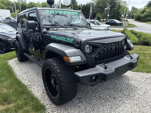 Used 2022 Jeep Wrangler Unlimited Sport w/ Sun And Sound Package AWD/4WD image 8
