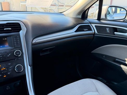 Used 2017 Ford Fusion S image 26