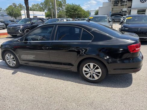 Used 2015 Volkswagen Jetta SE FWD image 9