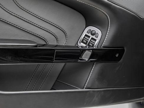 Used 2014 Aston Martin V8 Vantage S RWD image 91