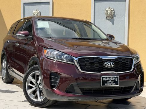 Used 2020 Kia Sorento FWD V6 image 1