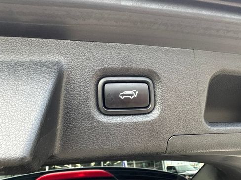 Used 2021 Hyundai Santa Fe SEL w/ Convenience + Premium Package AWD/4WD image 10