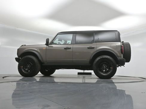 New 2026 Ford Bronco Badlands image 50