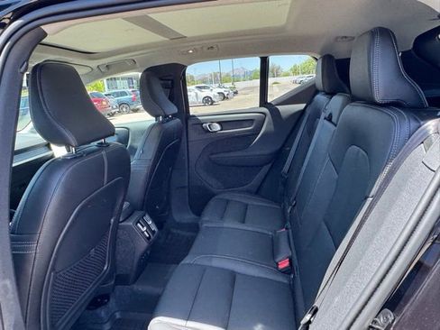 New 2025 Volvo XC40 B5 Core w/ Climate Package AWD/4WD image 21