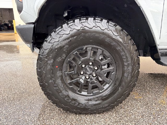 New 2026 Ford Bronco Raptor w/ Interior Carbon Fiber Pack AWD/4WD image 13