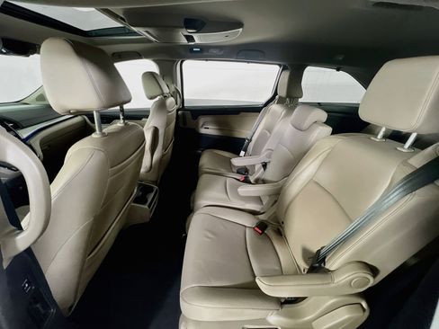 Used 2023 Honda Odyssey Touring image 25