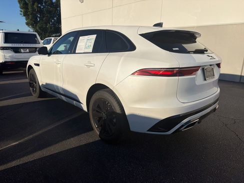Used 2024 Jaguar F-PACE R-Dynamic S image 3