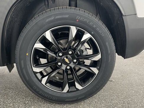 Used 2022 Chevrolet TrailBlazer LT w/ Convenience Package image 47