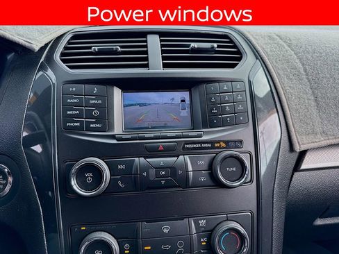 Used 2019 Ford Explorer XLT w/ Class III Trailer Tow Package FWD image 14