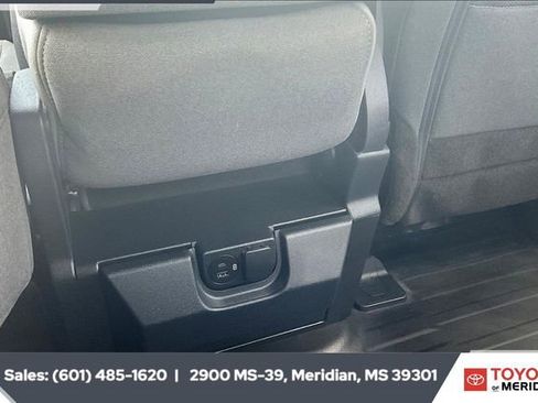 Used 2022 Ford F150 XLT w/ Trailer Tow Package image 24