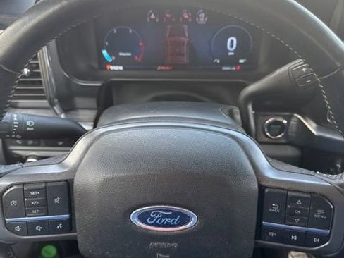 Used 2023 Ford F250 Lariat w/ Sport Appearance Package AWD/4WD image 15