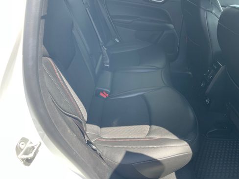 Used 2025 Jeep Compass Trailhawk w/ Trailer Tow Group image 16