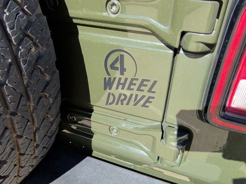 Used 2022 Jeep Wrangler Unlimited Willys image 41