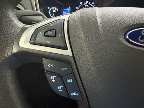 Used 2016 Ford Fusion SE FWD image 30