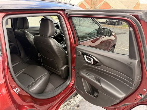 Used 2022 Jeep Compass High Altitude AWD/4WD image 14
