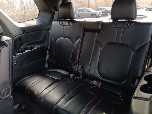 Used 2024 Honda Pilot TrailSport image 25