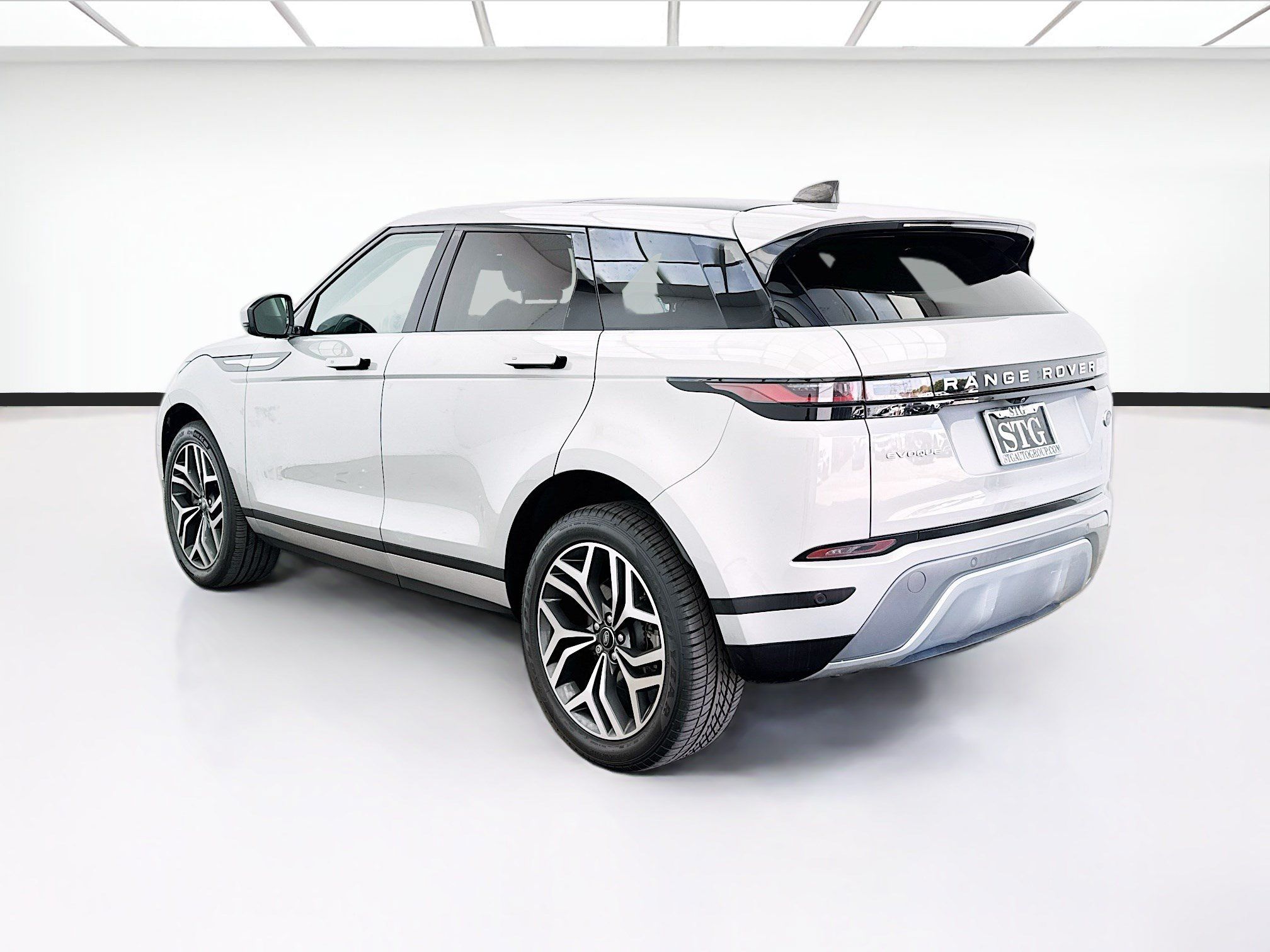 Used 2023 Land Rover Range Rover Evoque S AWD/4WD image 6