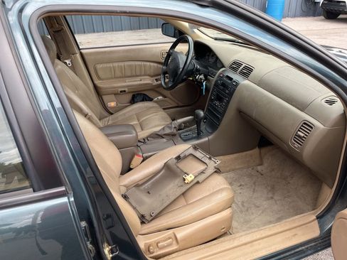 Used 1997 Nissan Maxima GLE FWD image 12
