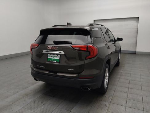 Used 2019 GMC Terrain SLE w/ Driver Convenience Package image 9