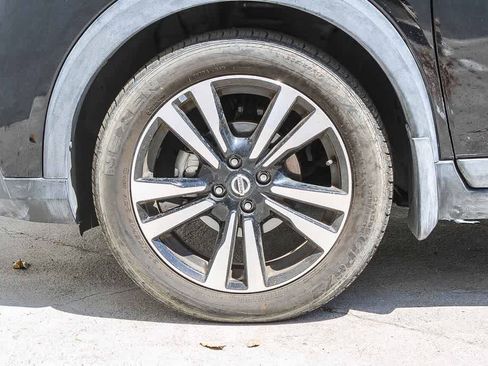 Used 2019 Nissan Kicks SV FWD image 9