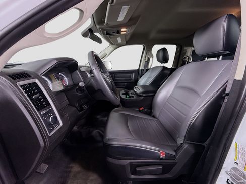 Used 2022 RAM 1500 Tradesman w/ Chrome Appearance Group image 21