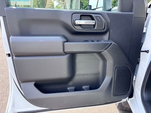 New 2025 Chevrolet Silverado 3500 W/T image 18