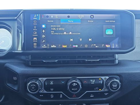 Used 2025 Jeep Gladiator Sport AWD/4WD image 20