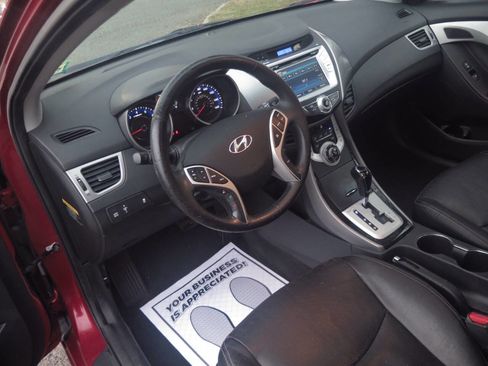 Used 2012 Hyundai Elantra Limited w/ Technology Pkg 5 image 7